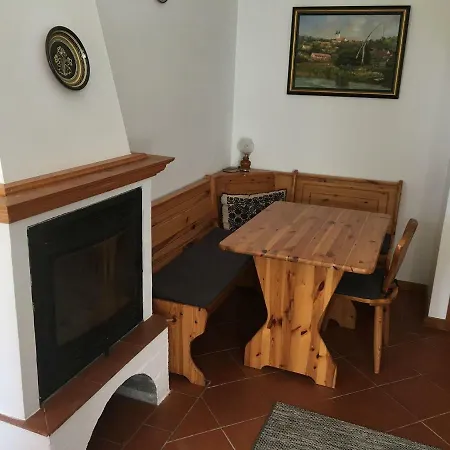 Terezia Vendeghaz 티하니